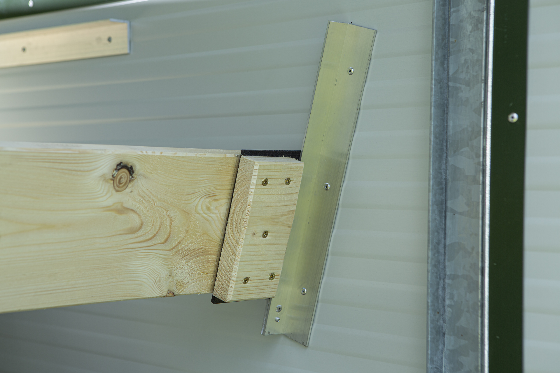 Kaminzug für geruchsneutralen Ansitz