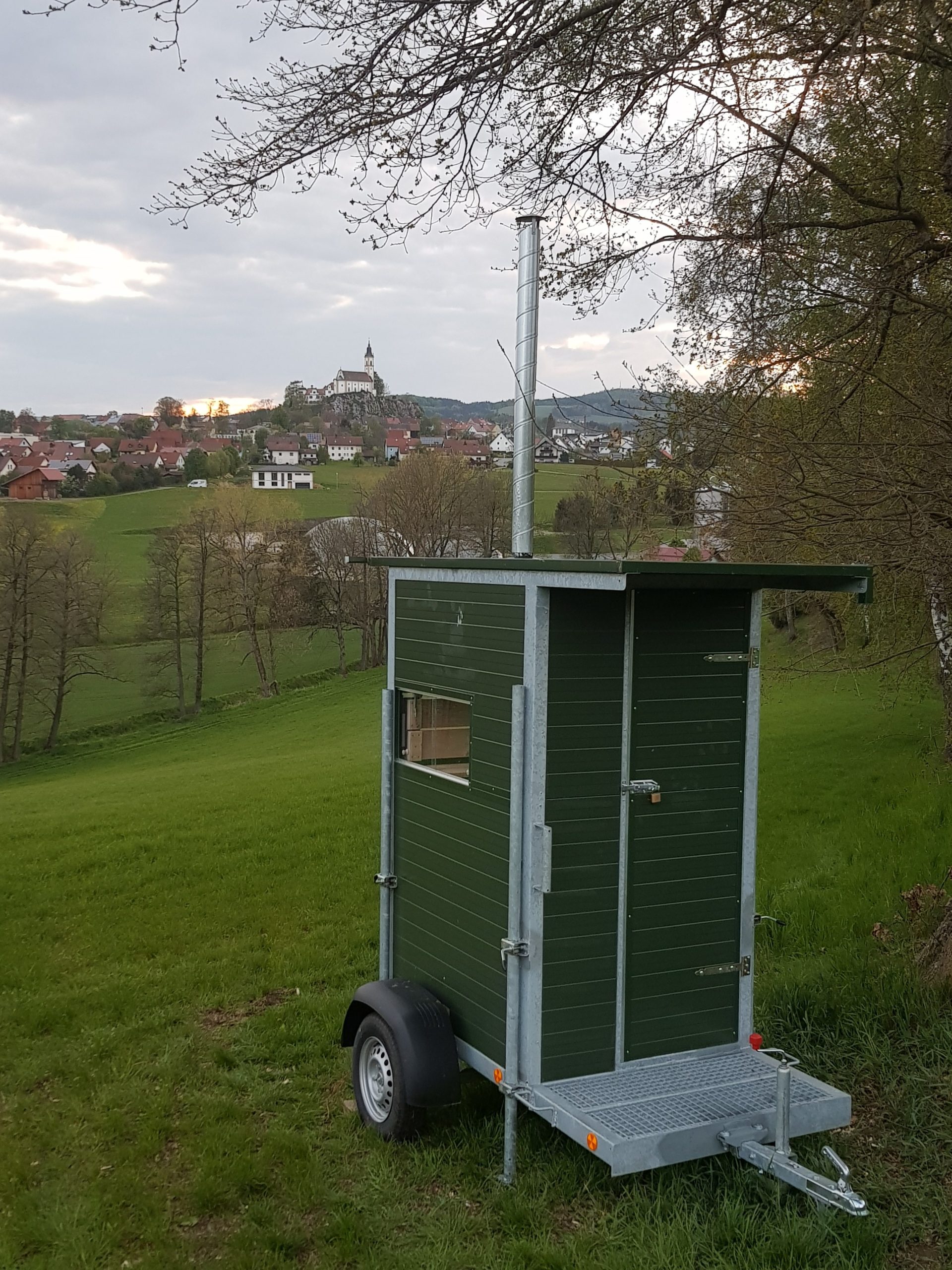 Kanzelair Ansitzkanzel Aufstellung im Revier